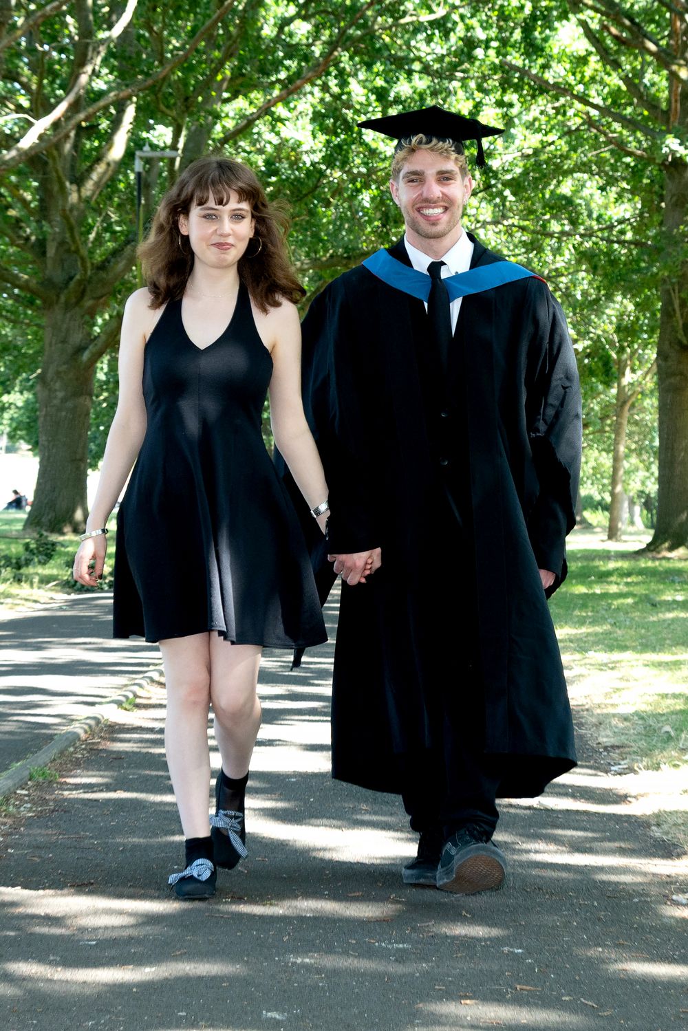 #alternativegraduationphotos #graduationphotos #graduationphotography #graduation #university #alternativegraduationphotos #graduationphotos
