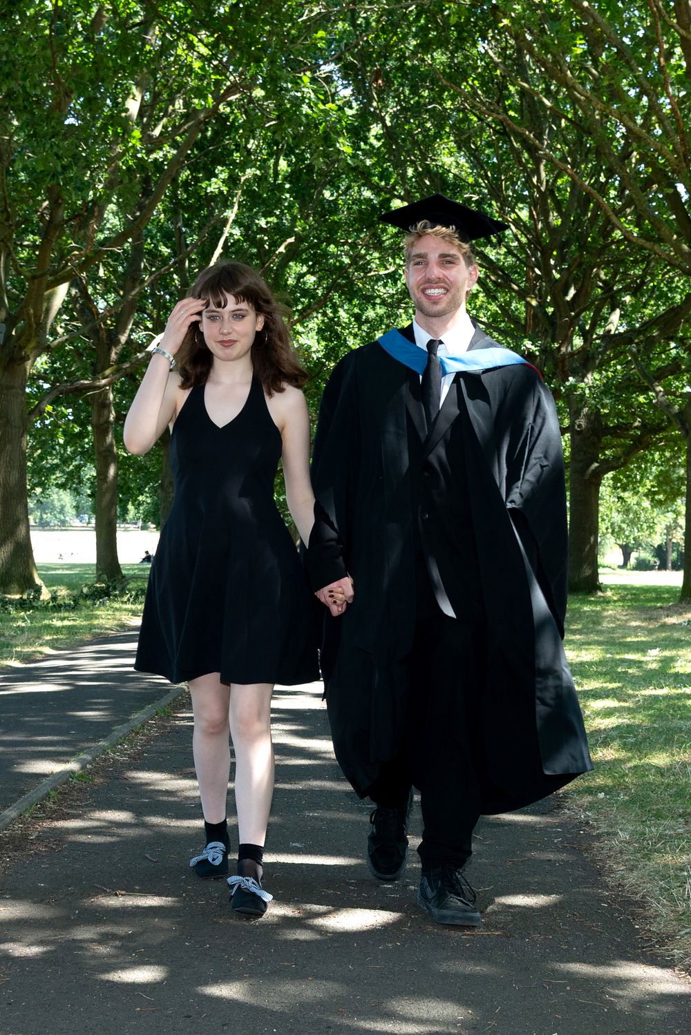 #alternativegraduationphotos #graduationphotos #graduationphotography #graduation #university #alternativegraduationphotos #graduationphotos