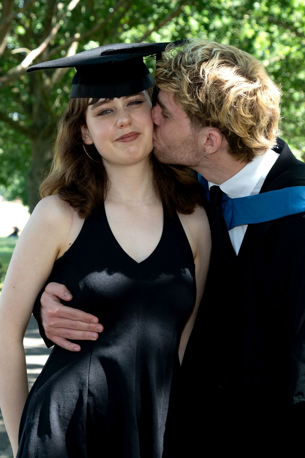 #alternativegraduationphotos #graduationphotos #graduationphotography #graduation #university #alternativegraduationphotos #graduationphotos