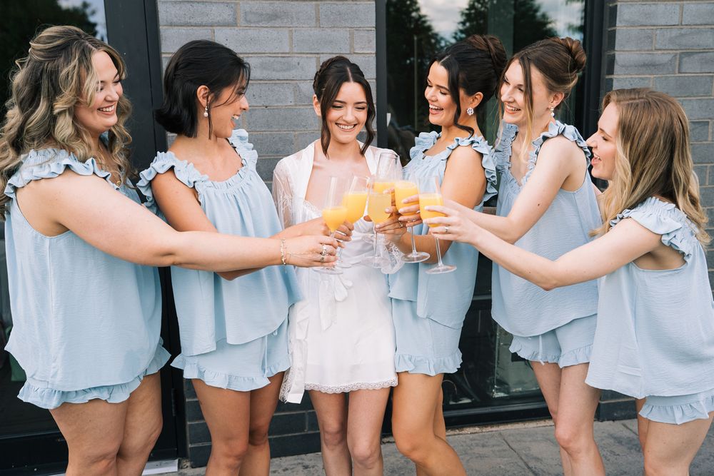 Summer wedding ceremony and reception at Armour House in Lake Forest, Illinois. Photography by Two Birds Photography 2026.