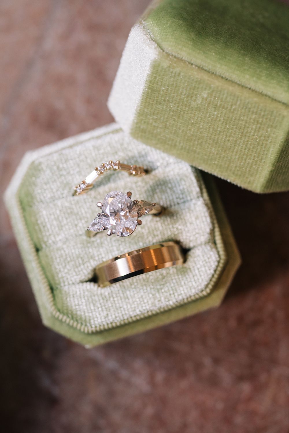Summer wedding ceremony and reception at Armour House in Lake Forest, Illinois. Photography by Two Birds Photography 2026.