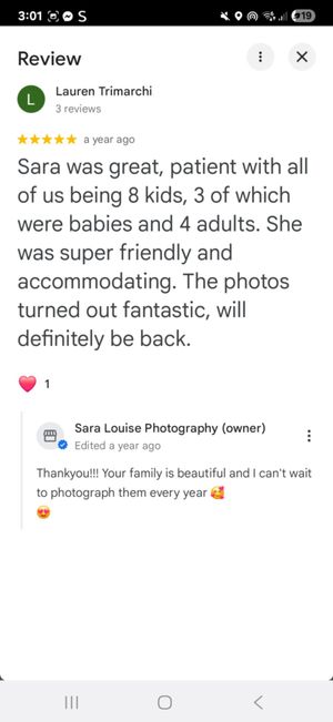 Five-star Google review praising Sara Louise Photography for patience with large family of 8 kids and 3 babies.