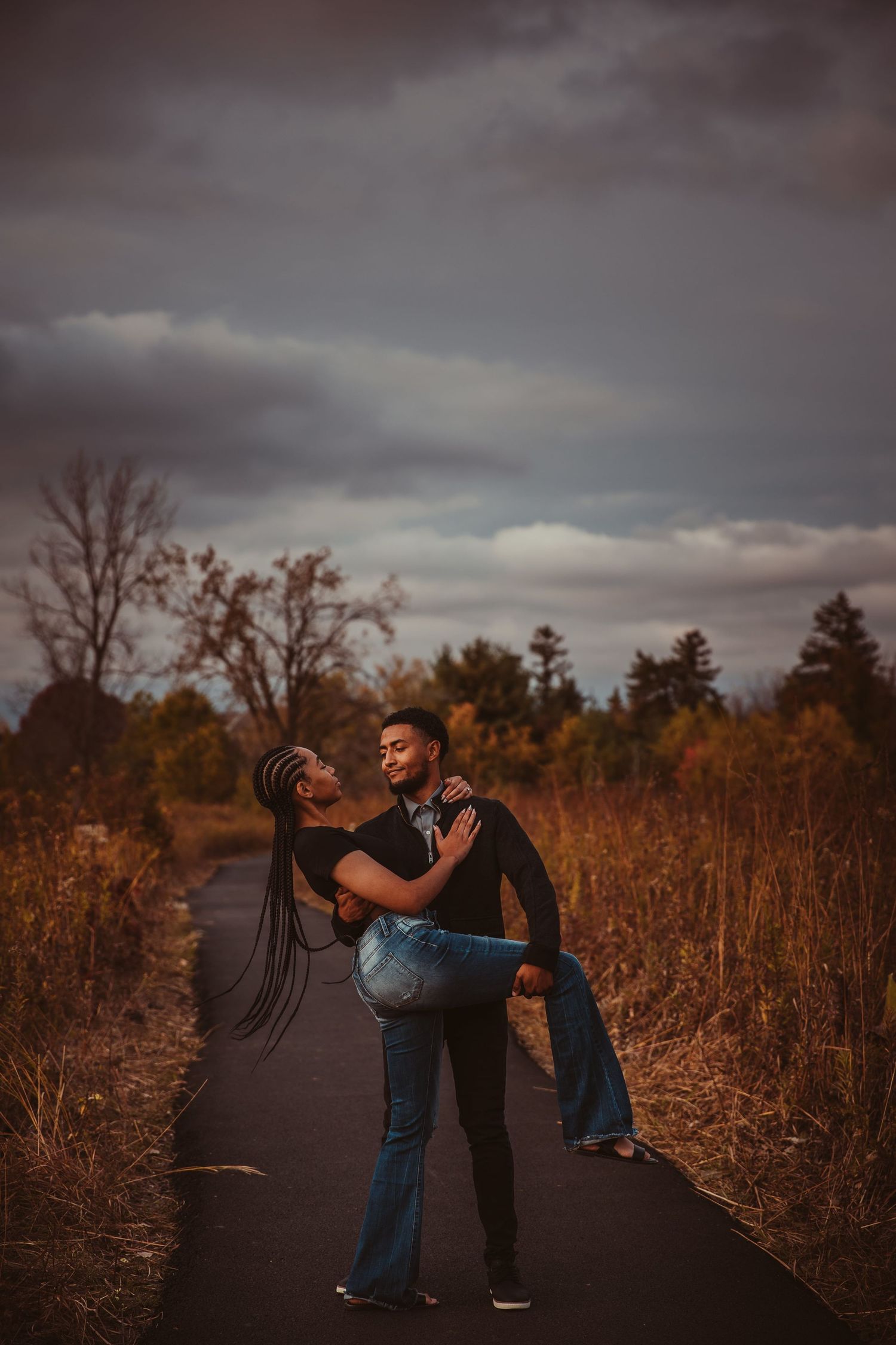 engagement session in Chicago Illinois Chicago beach photography of couples cinematic storytelling photography