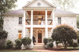 Asheville wedding photographer, NC wedding photographer, documentary style wedding photographer asheville, romantic wedding photos, elegance
