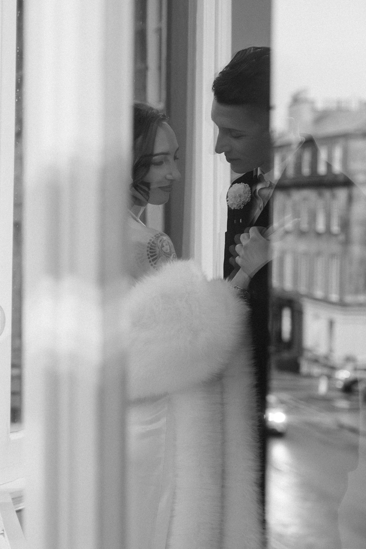 Quirky cool elopement photography. Glencoe scotland
