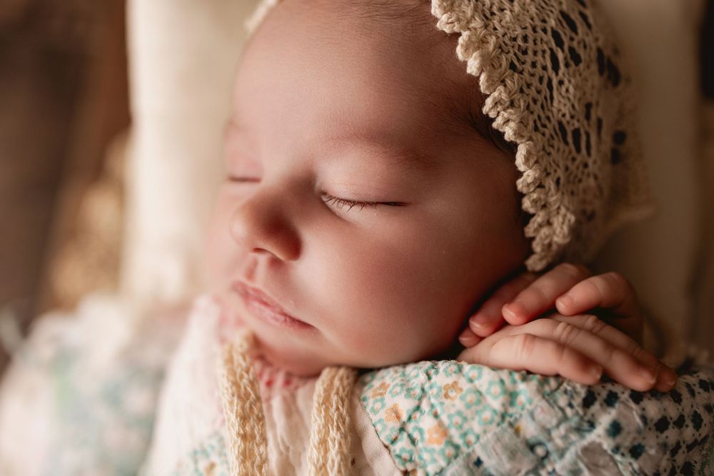 Close up newborn baby photographed by Amanda Urso Perry of Urso Photography