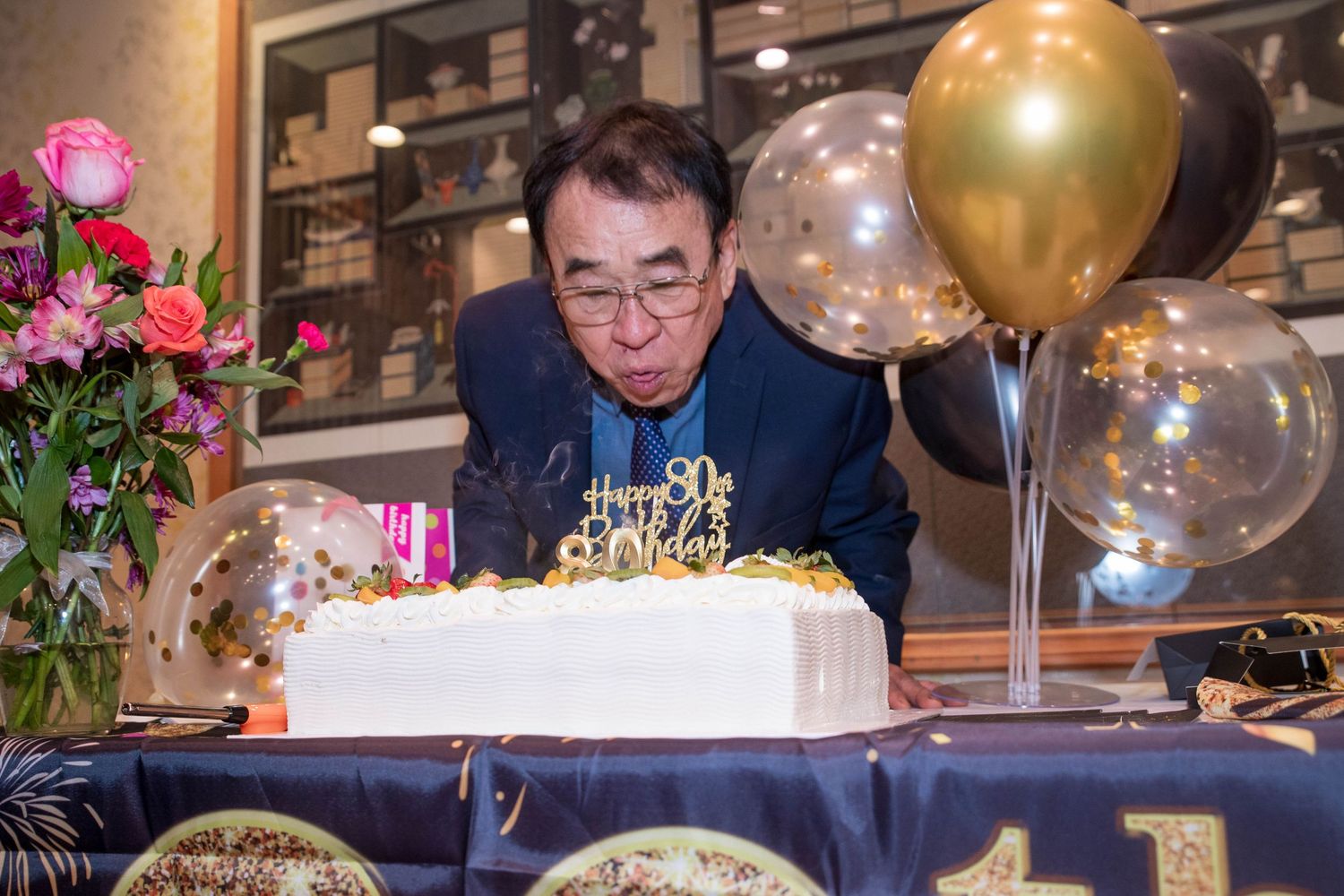 Los Angeles party photographer candid birthday celebration