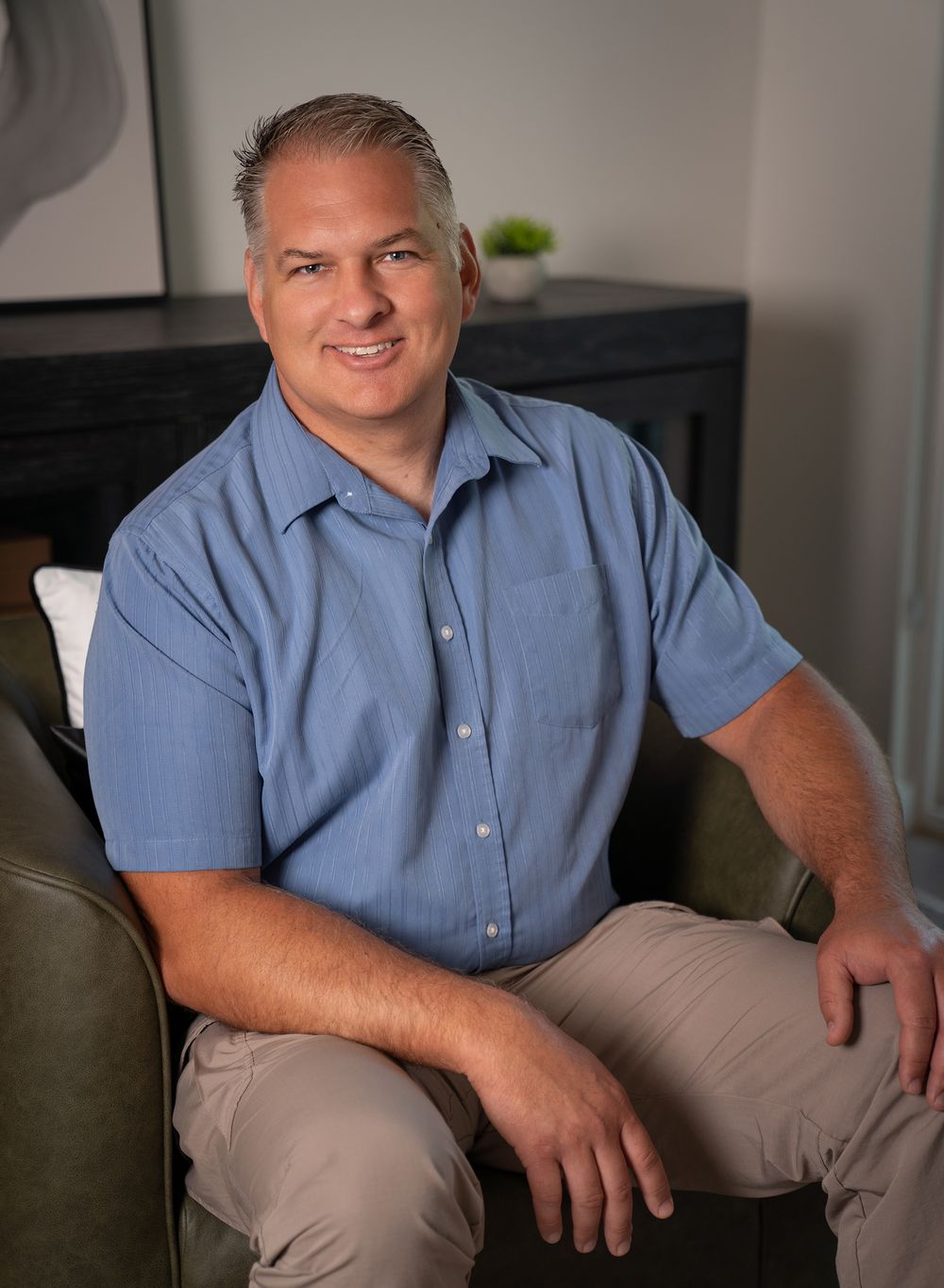 basalt-attorney-judges-professional-headshots-real-estate-property-management-physicians-business-owners-outdoor-backdrop-st-george-utah