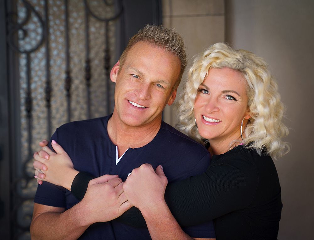 business-owners-couple-ivins-st-george-utah-ceo-cfo-management-team-business-corporate-branding-st-george-headshot-photographer-executive