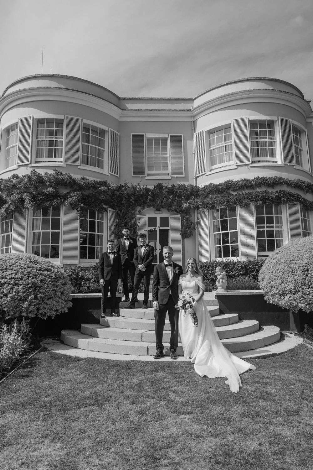 Bridal party photos at Deer Park in Devon