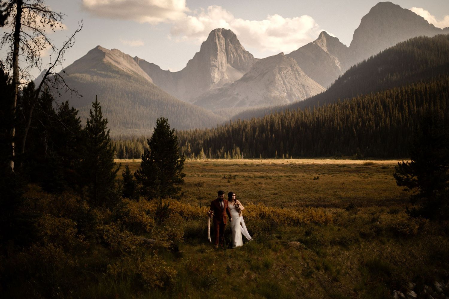 Banff mountain wedding photography by Tkshotz