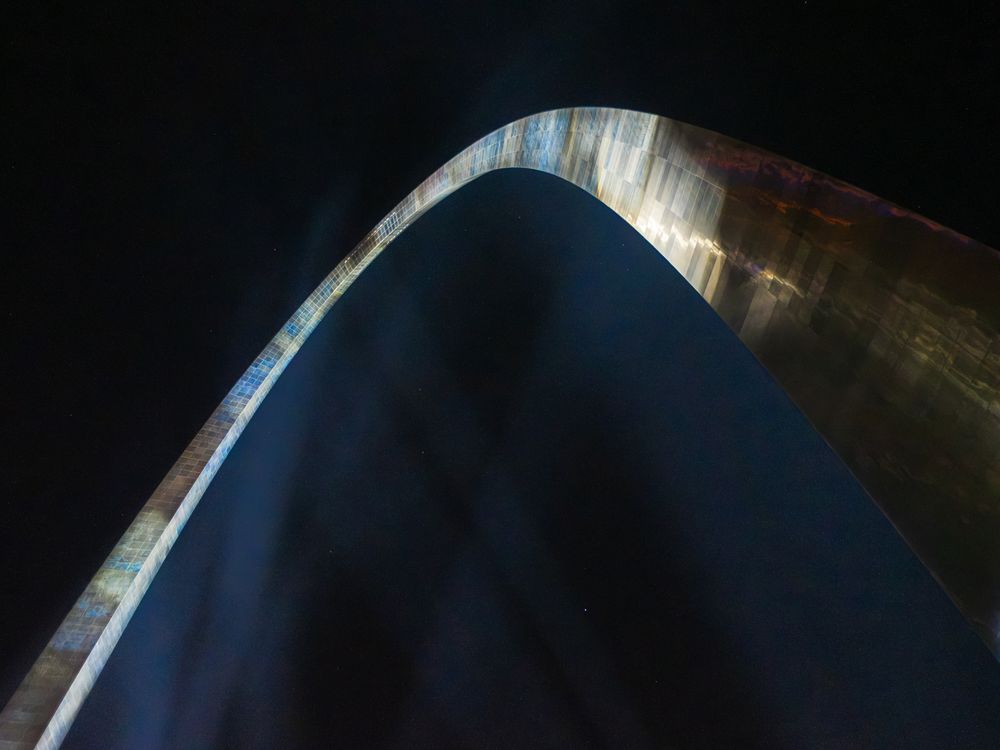 Lights illuminate the St. Louis Gateway Arch on Route 66 in Missouri. June 13, 2026. Photo: David J. Manning.
