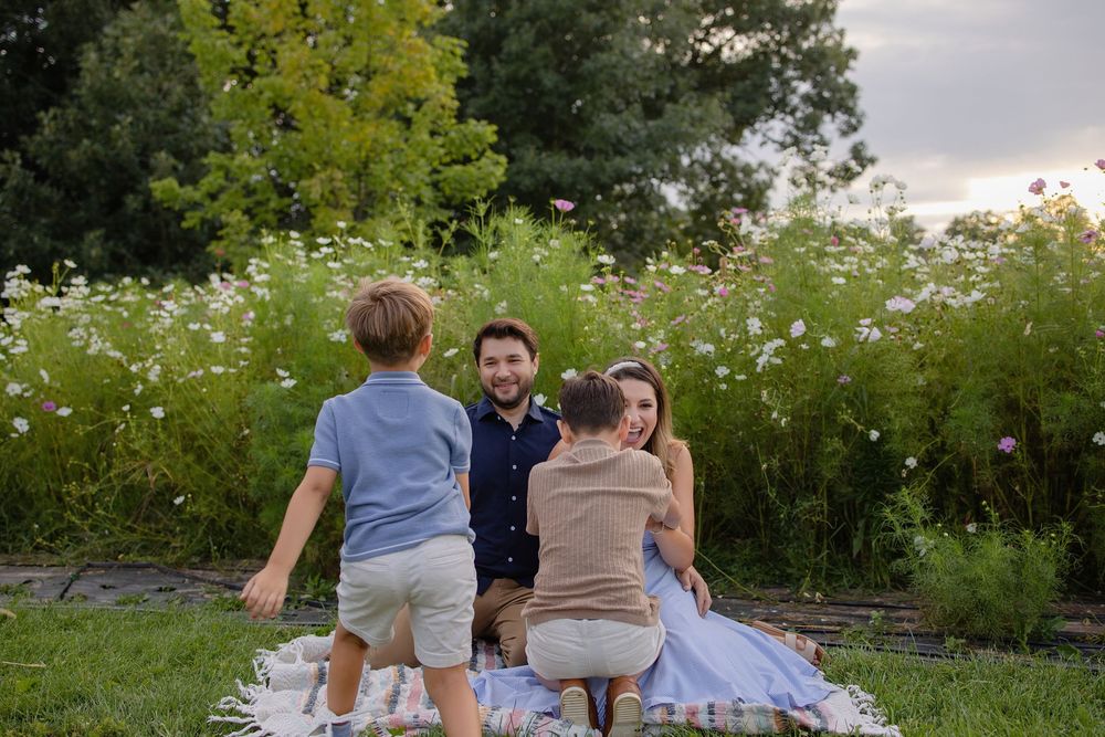 Family photos in flower field Oconomowoc WI