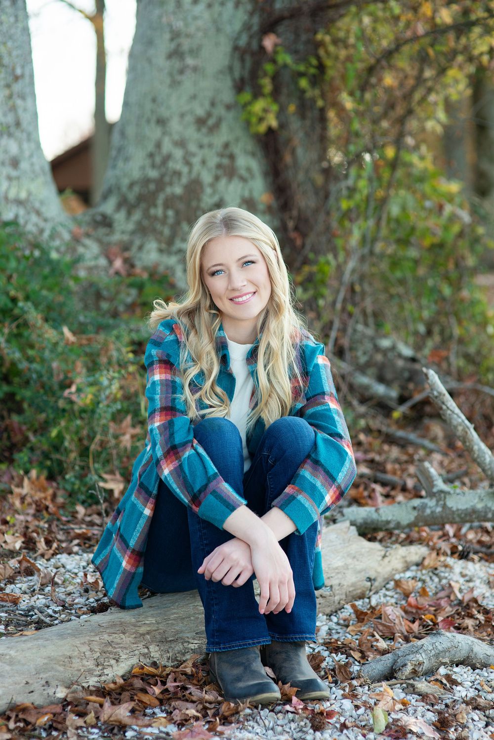 High school senior portrait in an outdoor setting