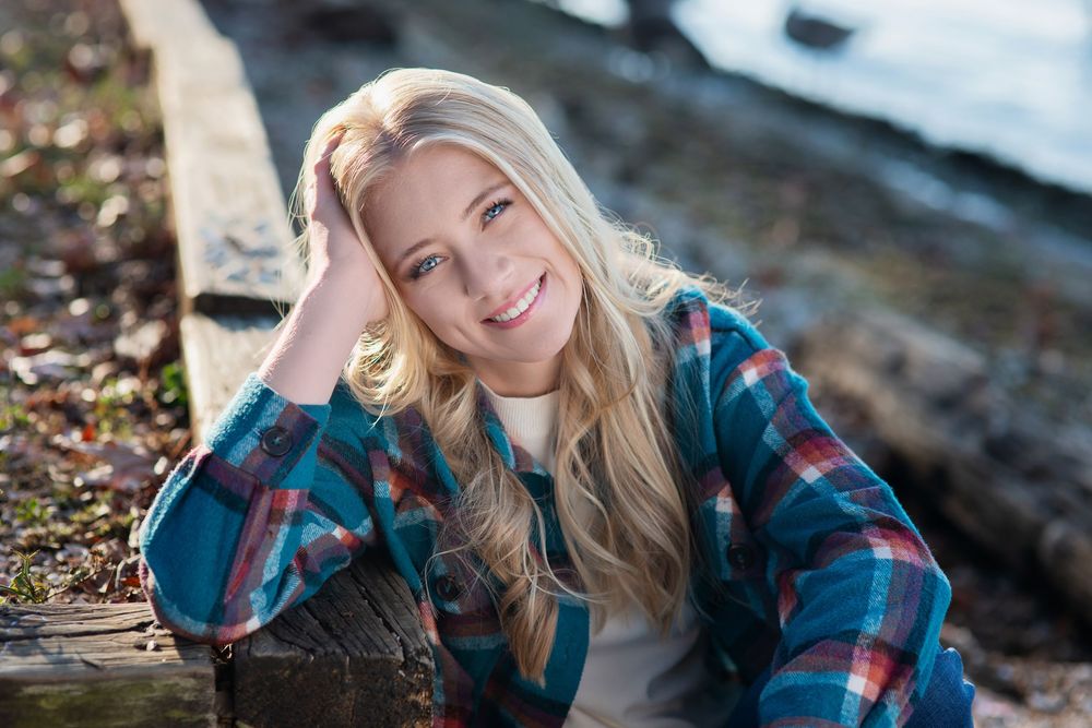 High school senior portrait Guntersville lake