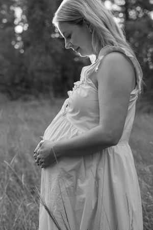 Maternity Session, Photographer Near Me, Quinte West, Prince Edward County Photographer, Maternity Photographer, Belleville Photographer