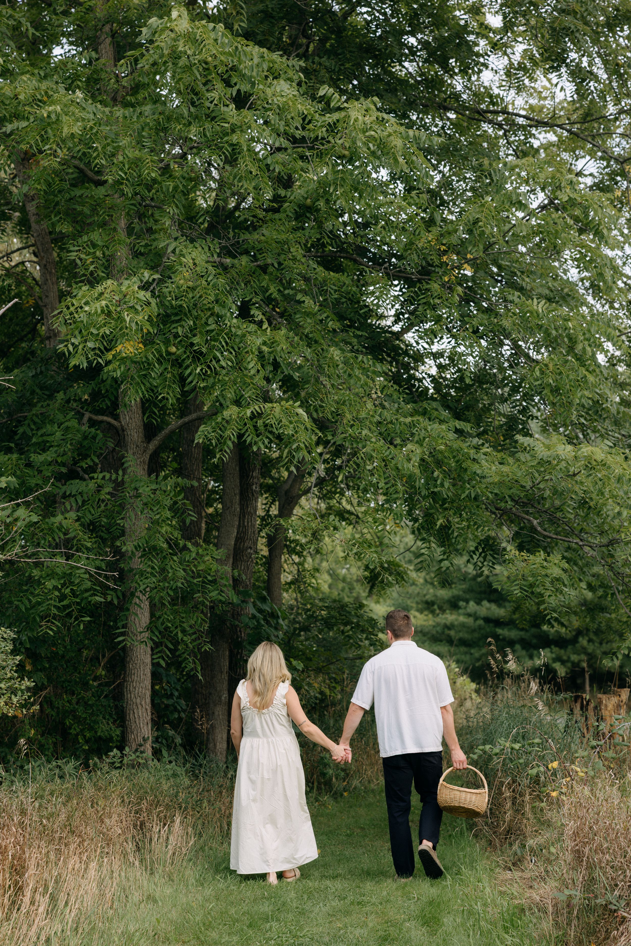 Maternity Session, Photographer Near Me, Quinte West, Prince Edward County Photographer, Maternity Photographer, Travel Photographer