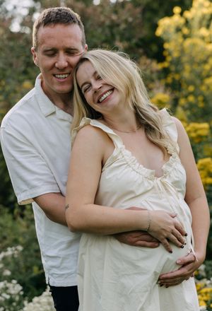 Maternity Session, Photographer Near Me, Quinte West, Prince Edward County Photographer, Maternity Photographer, Travel Photographer
