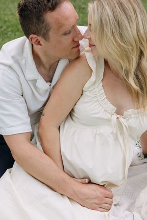 Maternity Session, Photographer Near Me, Quinte West, Prince Edward County Photographer, Maternity Photographer, Travel Photographer
