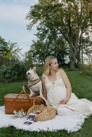 Maternity Session, Photographer Near Me, Quinte West, Prince Edward County Photographer, Maternity Photographer, Belleville Photographer