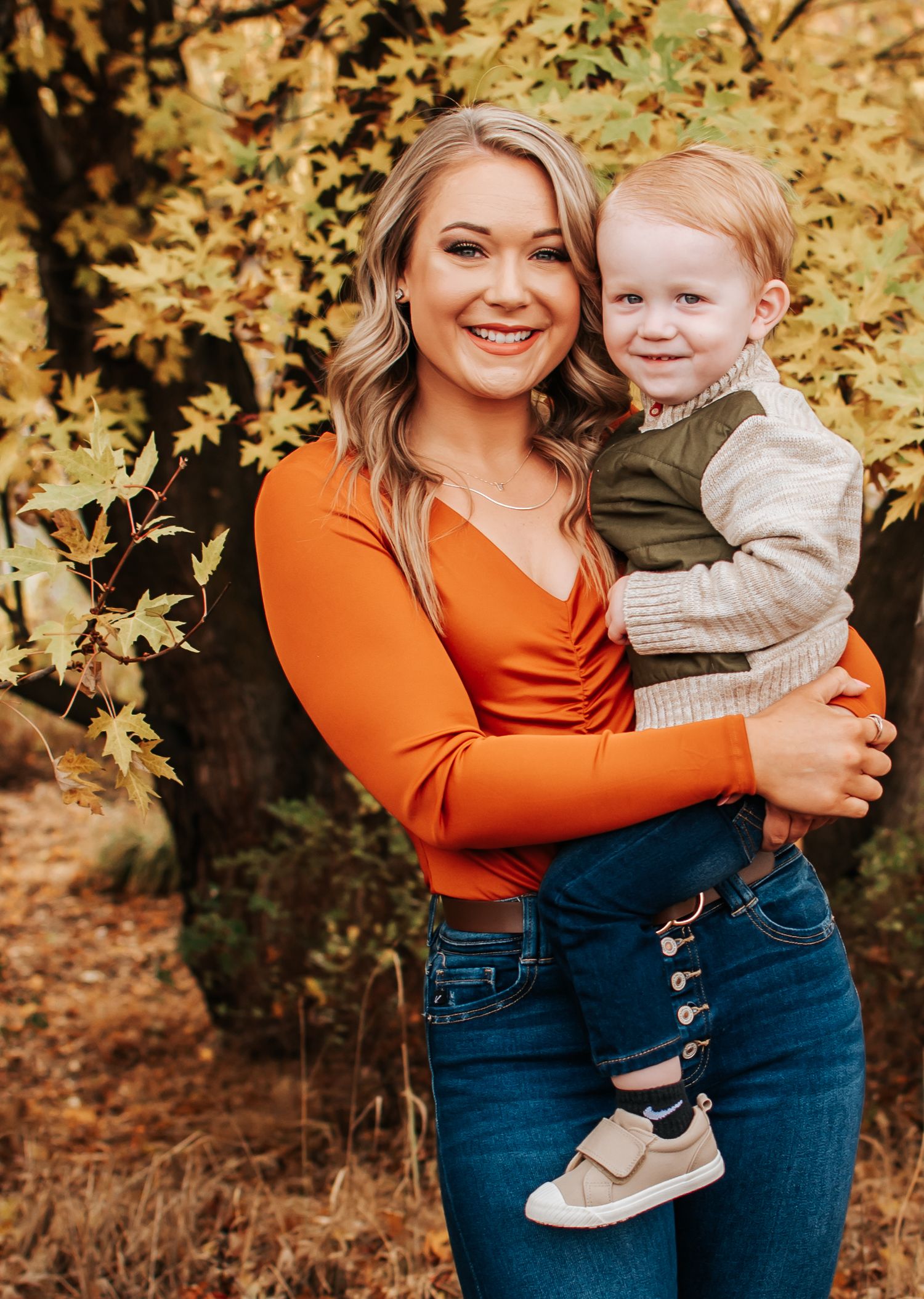 Heartwarming outdoor portrait with mommy and me in Richland, Washington.