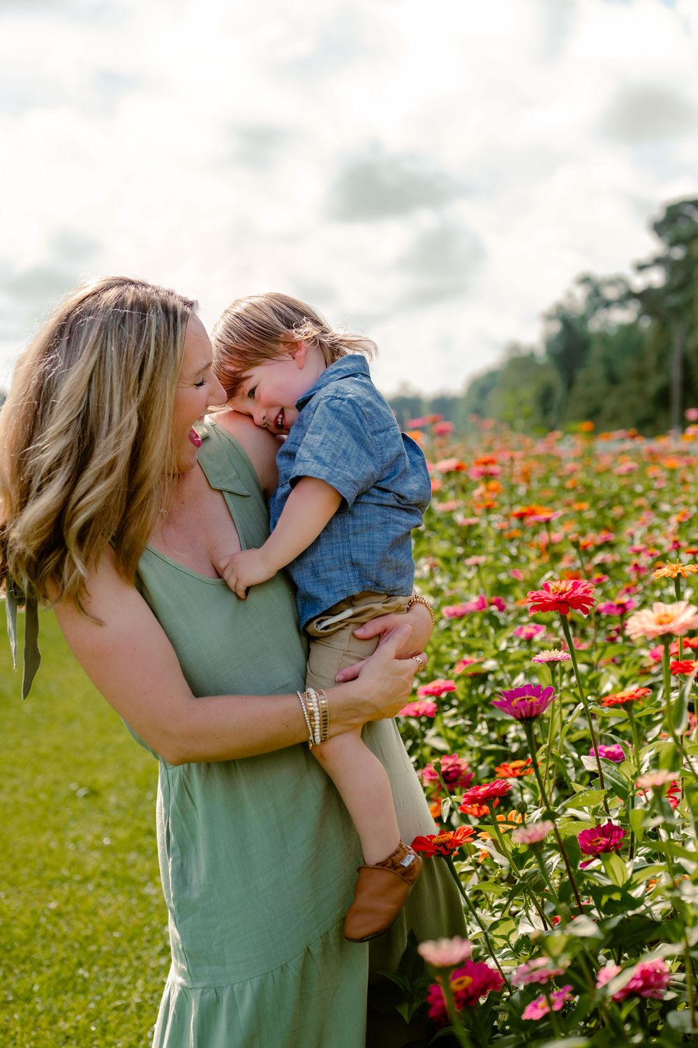 fayetteville north carolina nc fort brag affordable photographer flower field photography cost friendly budget siblings families family