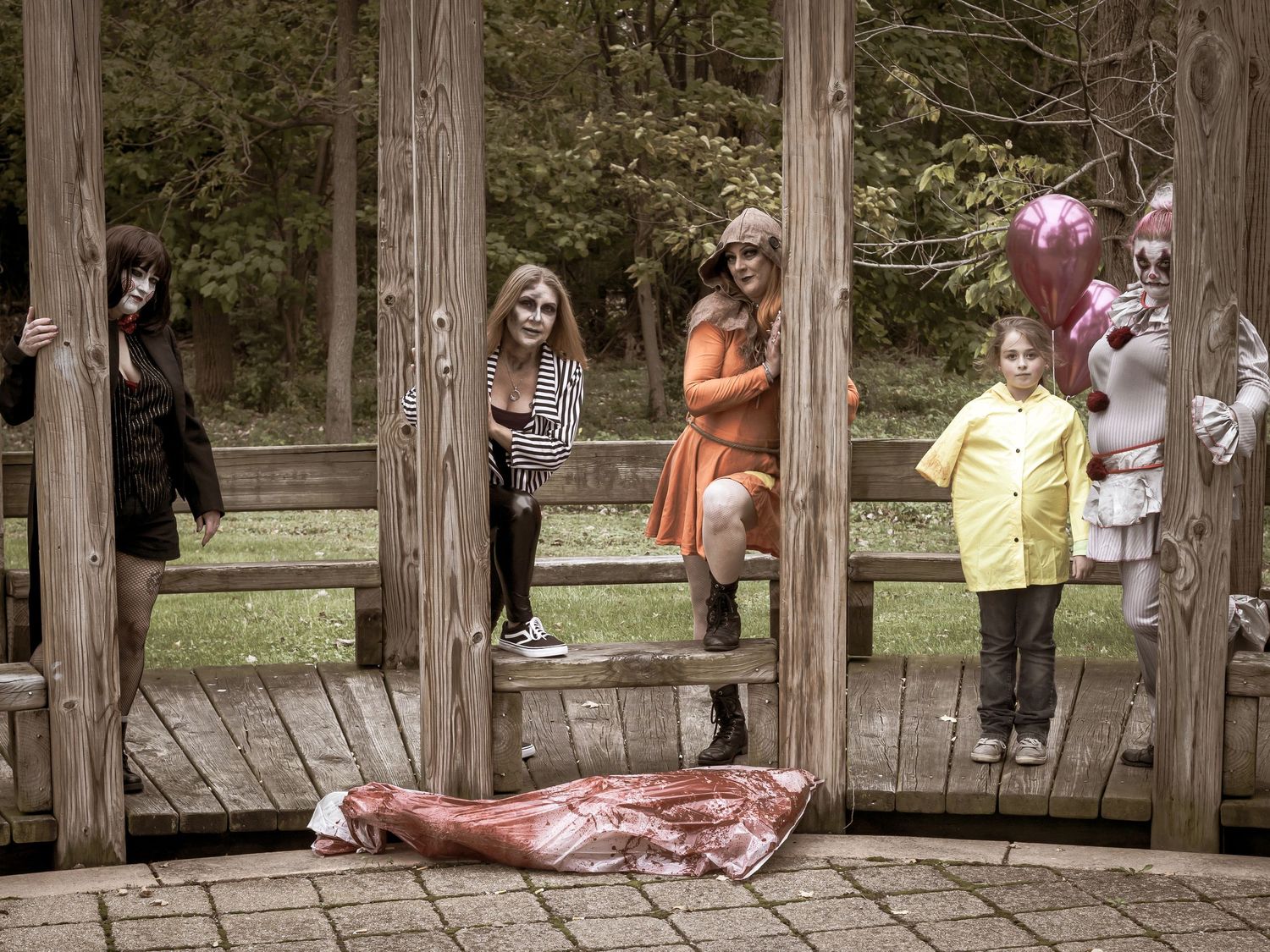 #halloween #groupsession #ohiophotographer #troyohiophotographer #troyohphotographer