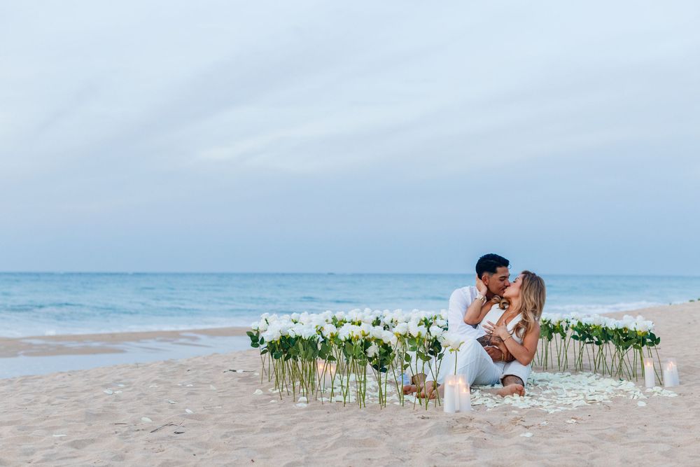 Couples portrait. Marriage proposal on the beach. San Juan, Puerto Rico.