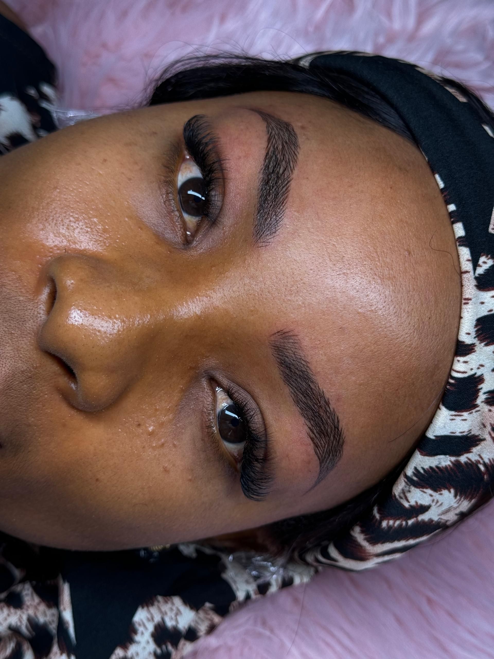 Good brows made by the best and number one beauty studio in Warri.
Cozy atmosphere
EloAge
