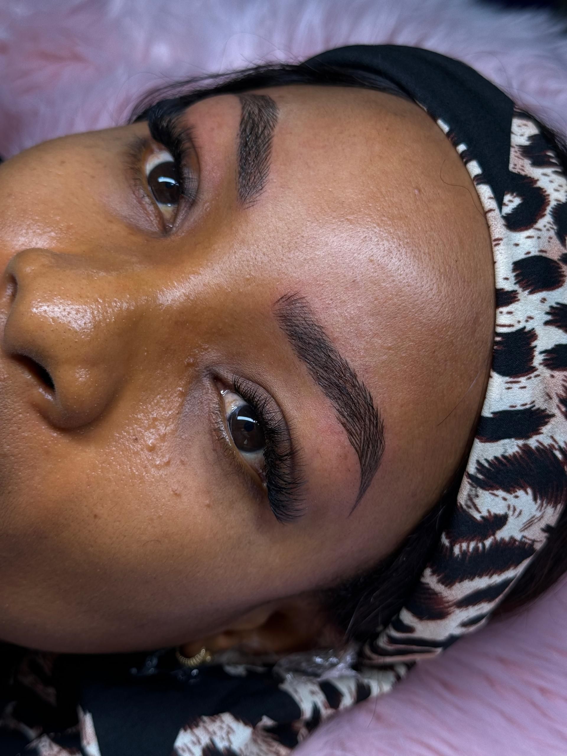 Good brows made by the best and number one beauty studio in Warri.
Cozy atmosphere
EloAge