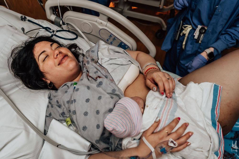 birth photographer Milwaukee Chicago