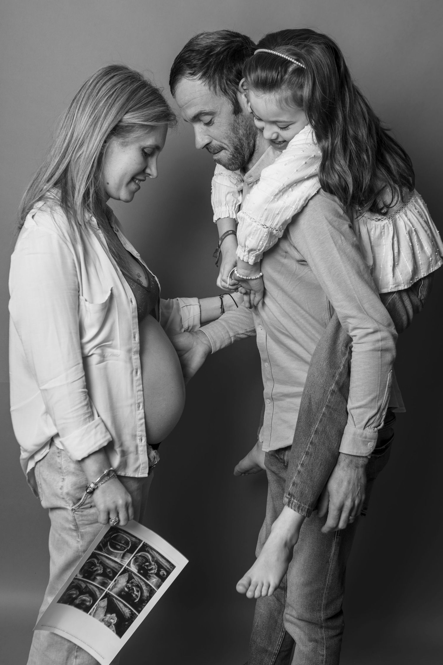 Sessões de gravida; sessões fotográficas em estudio; estudio fotográfico profissional; Fotografo profissional VNGaia