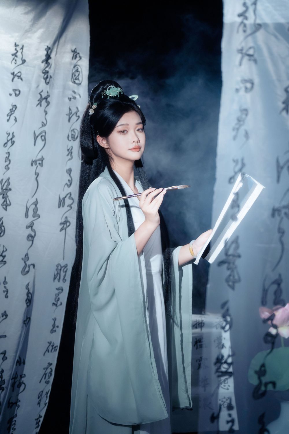 Quiet and elegant solo Hanfu portrait featuring traditional Chinese calligraphy backdrops, captured by Imagine Image Studio.