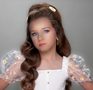 pageant headshot with shein daisy shirt 
Brooklyn Photography