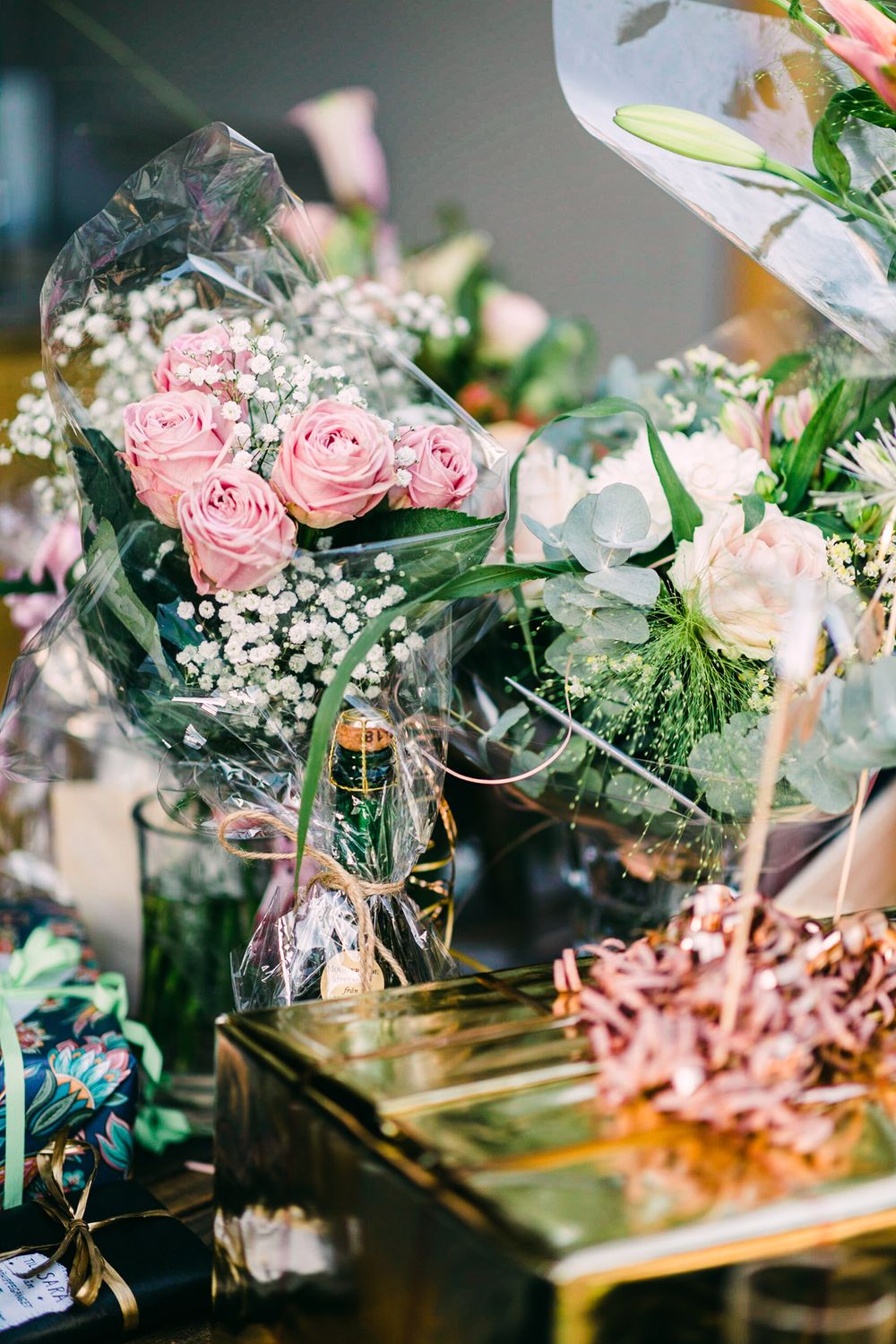 Blommor och presenter