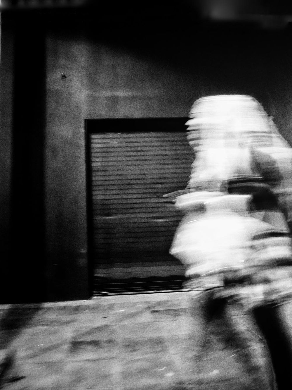 Fotografía conceptual nocturna de la serie Ecos | Gabriel Indra Camargo Indraxus