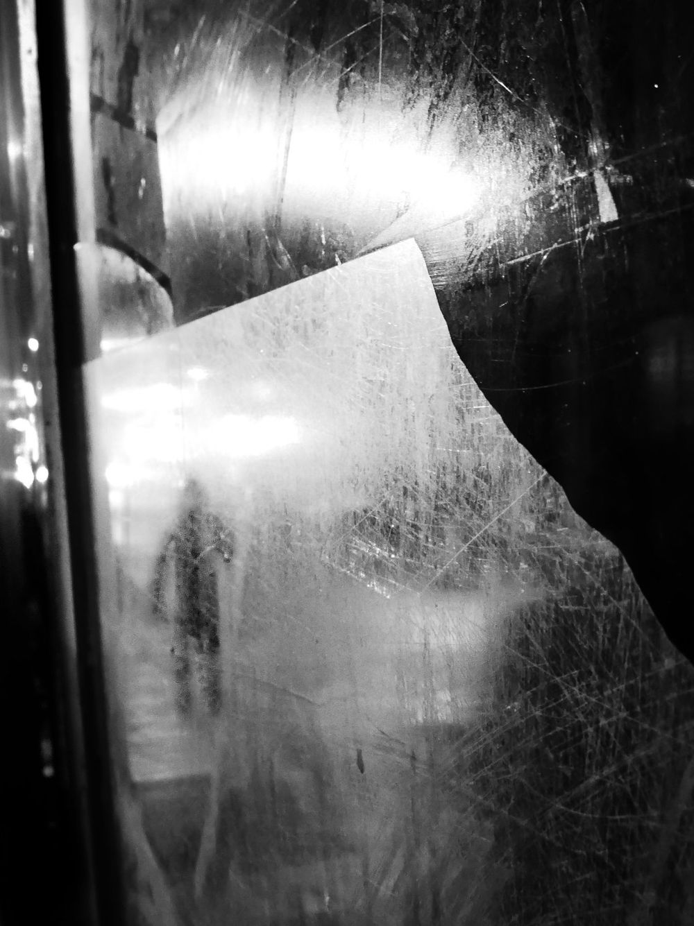 Serie Ecos - Exploración visual de la memoria y el espacio urbano de noche | Gabriel Indra Camargo Indraxus