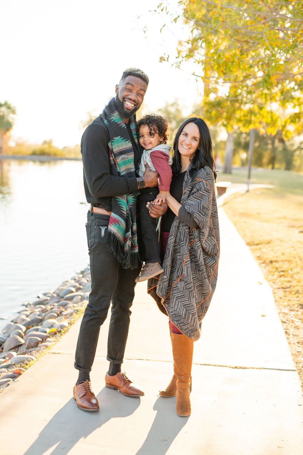 Family Session at Granada Park in Phoenix, Arizona by Jen Lynn Studios.