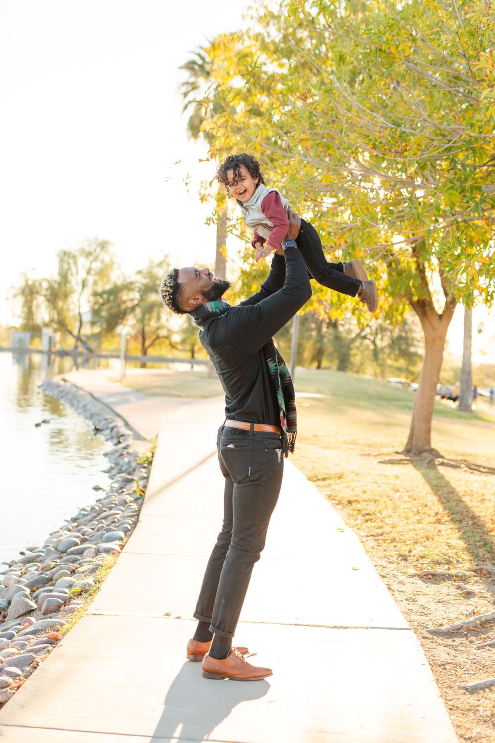 Family Session at Granada Park in Phoenix, Arizona by Jen Lynn Studios.