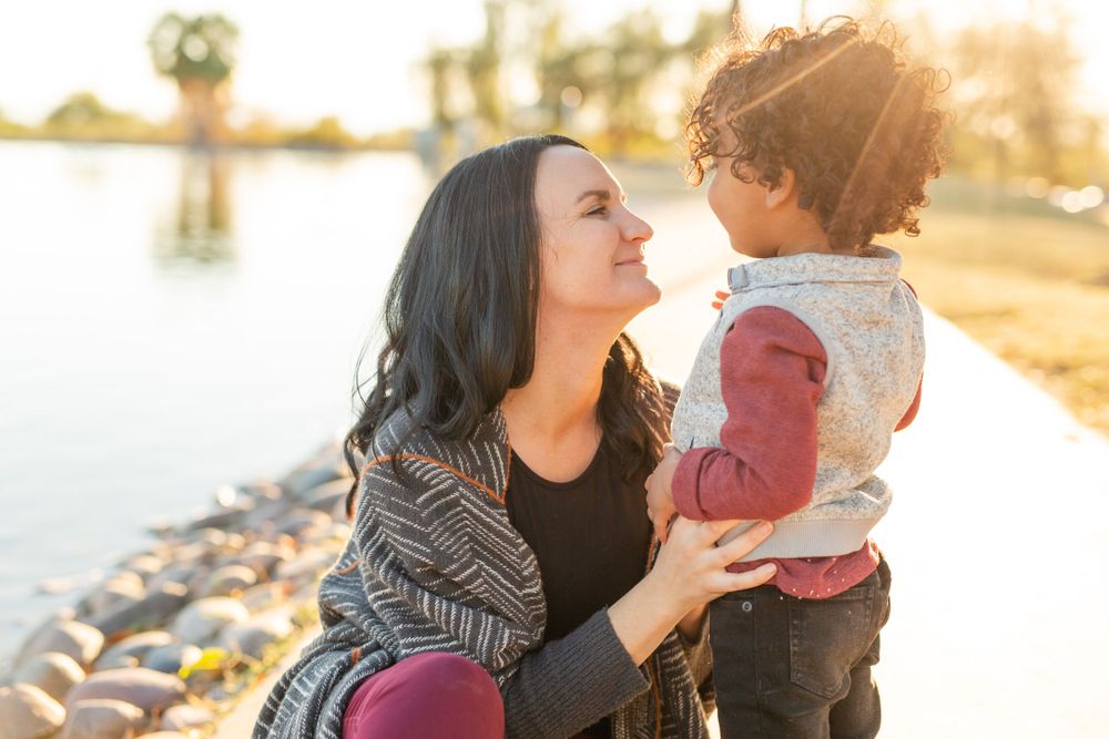 Family Session at Granada Park in Phoenix, Arizona by Jen Lynn Studios.