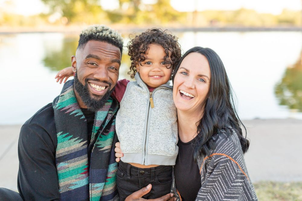 Family Session at Granada Park in Phoenix, Arizona by Jen Lynn Studios.