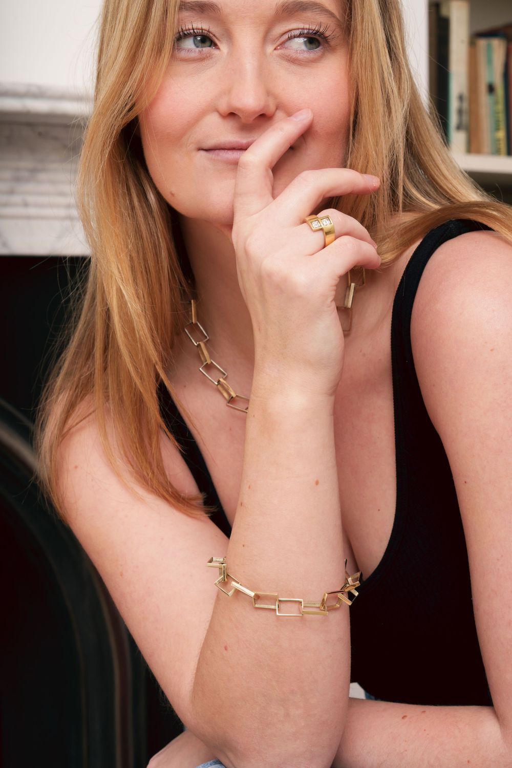 Lifestyle jewellery photo by Natalia Ruszczuk, photographer based in Chiswick, London