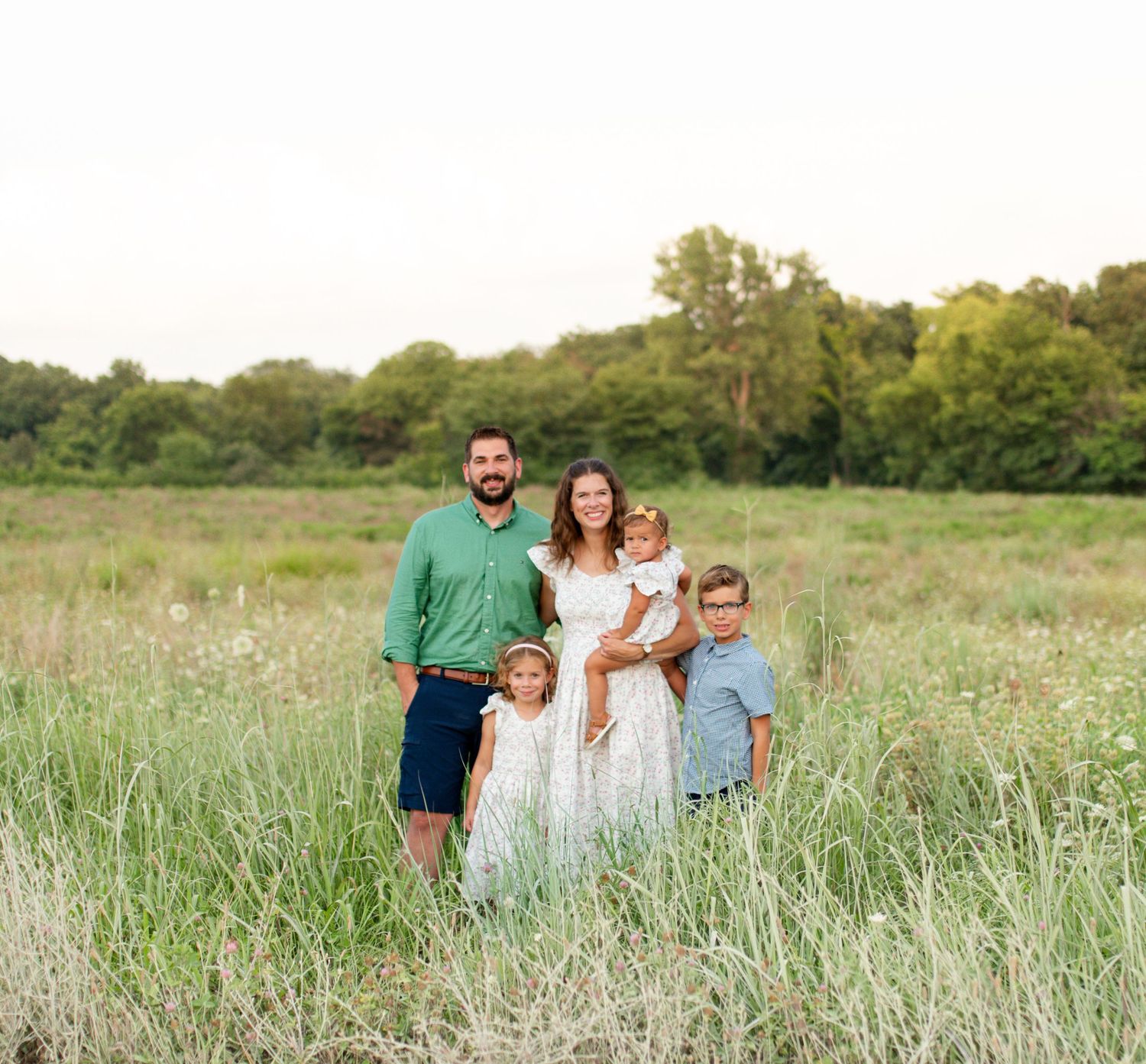 Family portrait outdoors near St. Louis, Missouri at Klondike Park