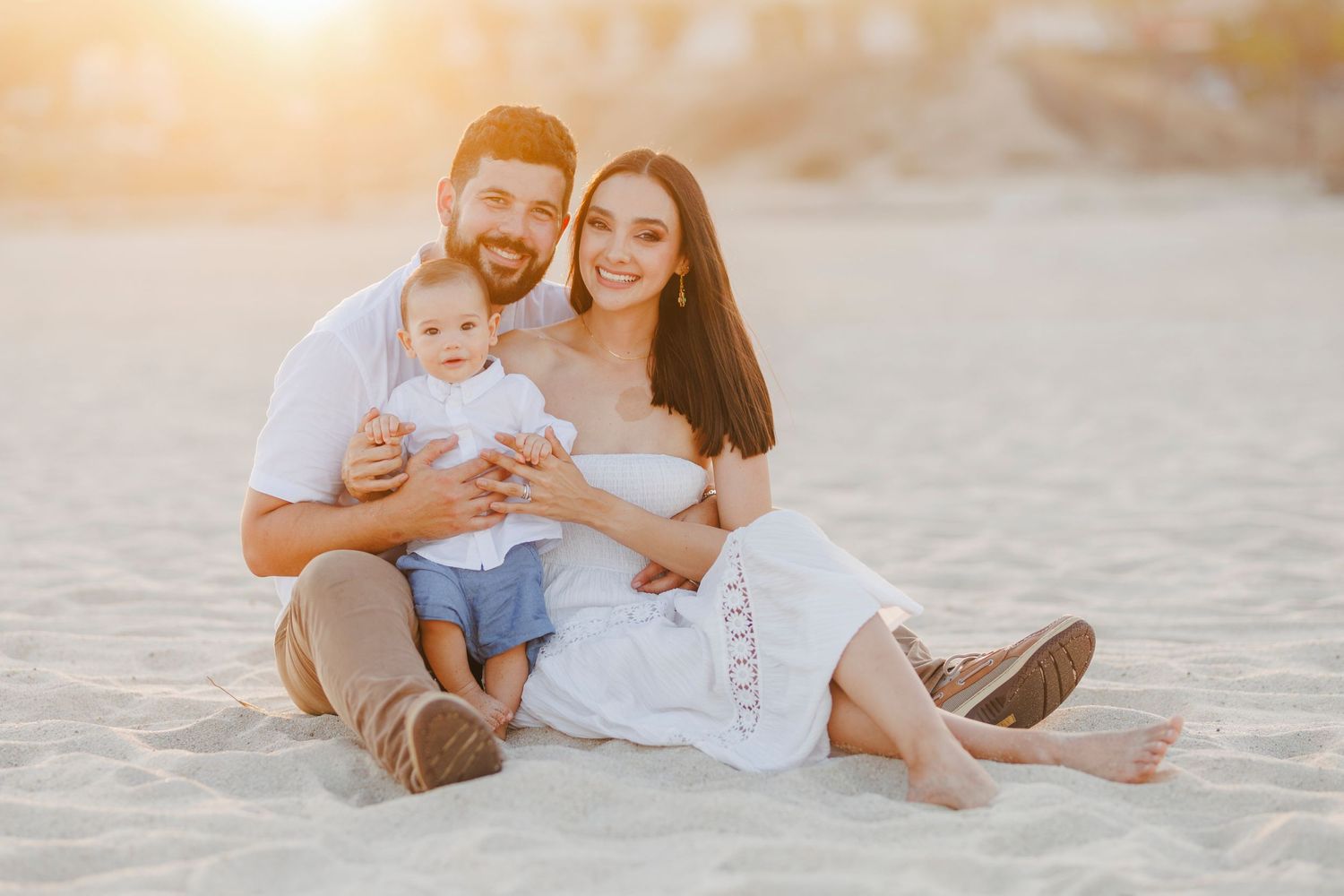 Lifestyle photography of a family at a beach in San Jose del Cabo