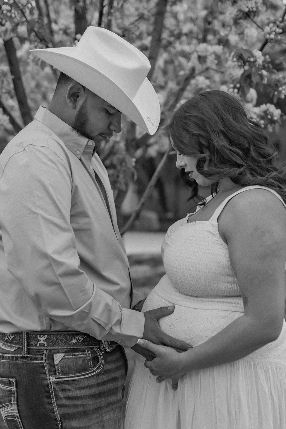 Albuquerque wedding photographer. New Mexico maternity lifestyle photographer. Queer photographer New Mexico. Gay LGBT wedding photographer.