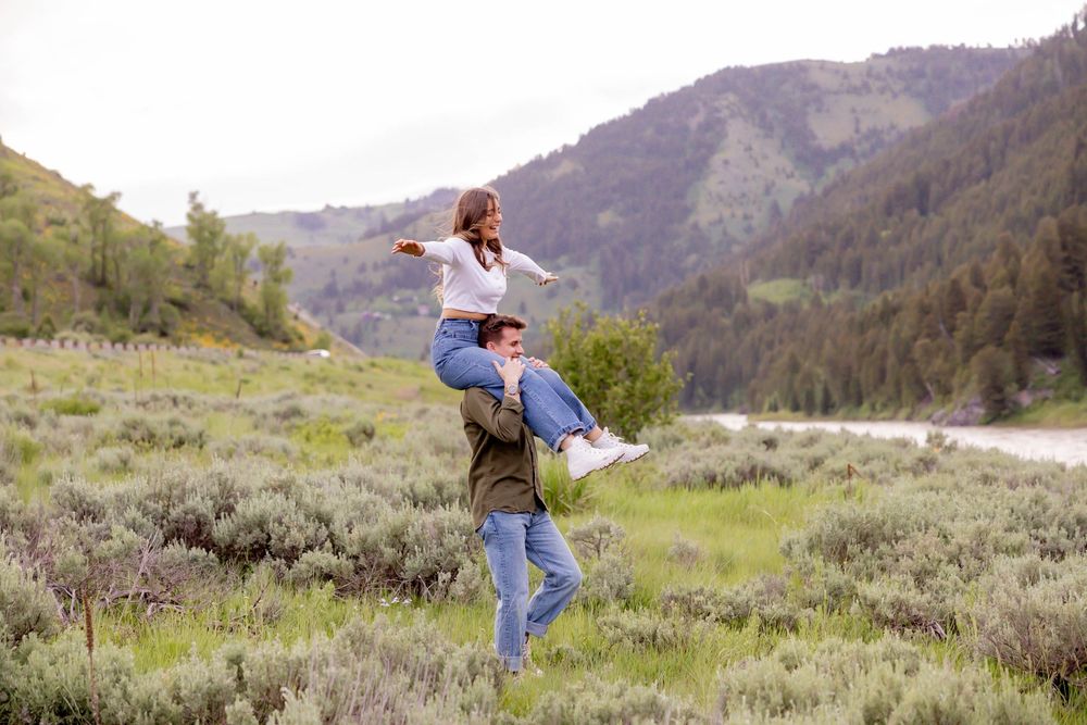 Destination Photographer - Jackson Hole, Wyoming Engagement Session