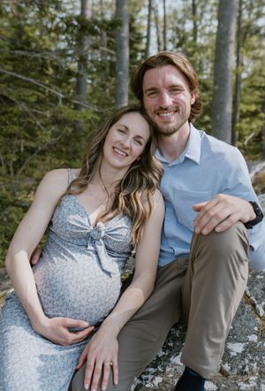 Maternity session, Laurie Provincial Park, Halifax Nova Scotia, Family photographer, Halifax Photographer, Belleville Ontario Photographer