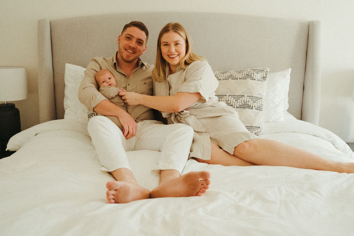 Lifestyle family photography session showing relaxed moments at home.
