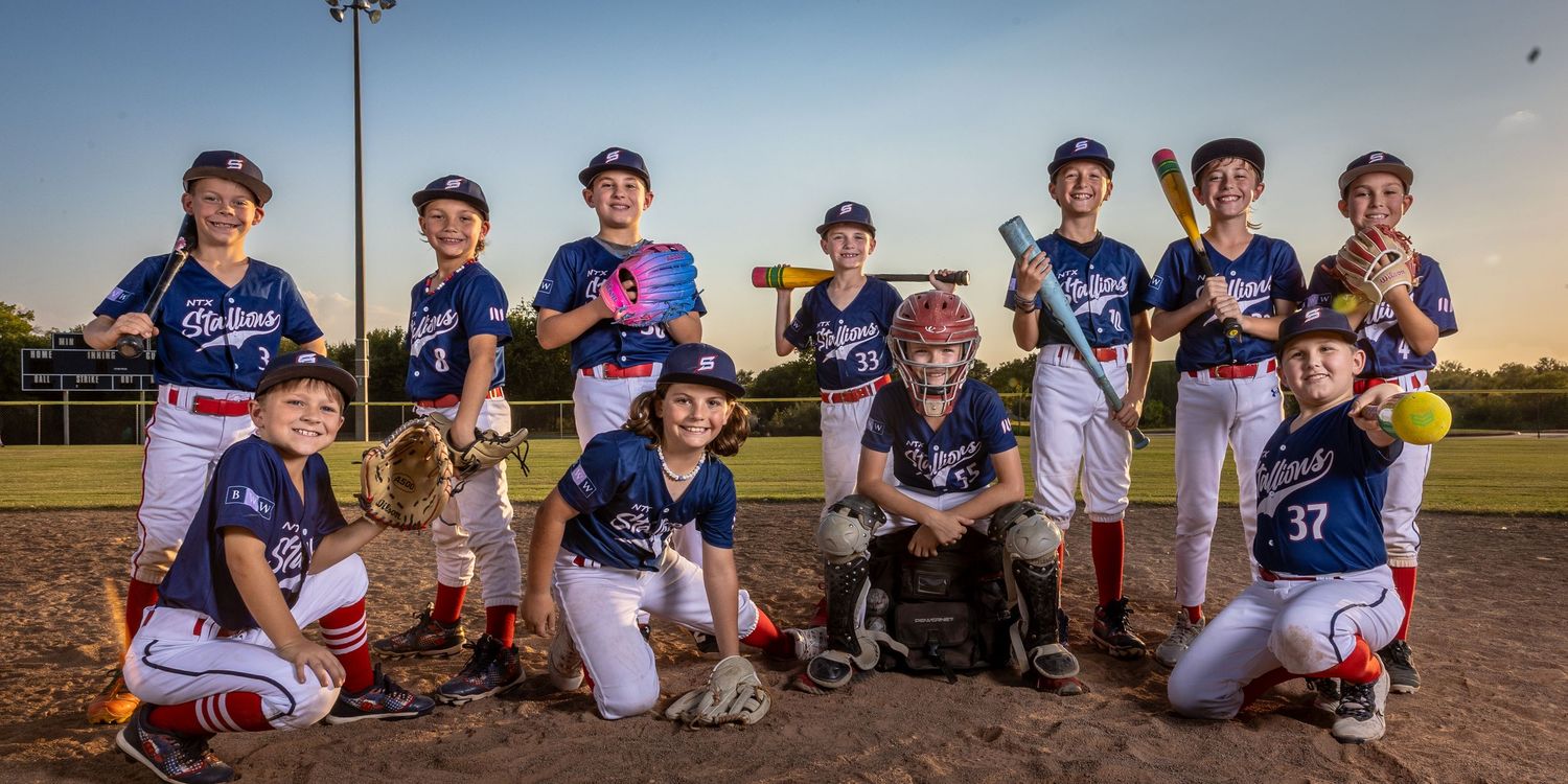 Drew Arnold Photography Youth baseball team portrait