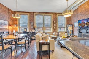 Real estate photographer in the Pittsburgh area with over 5 years of experience. Serving Beaver, Allegheny, Lawerence, and Butler counties.
